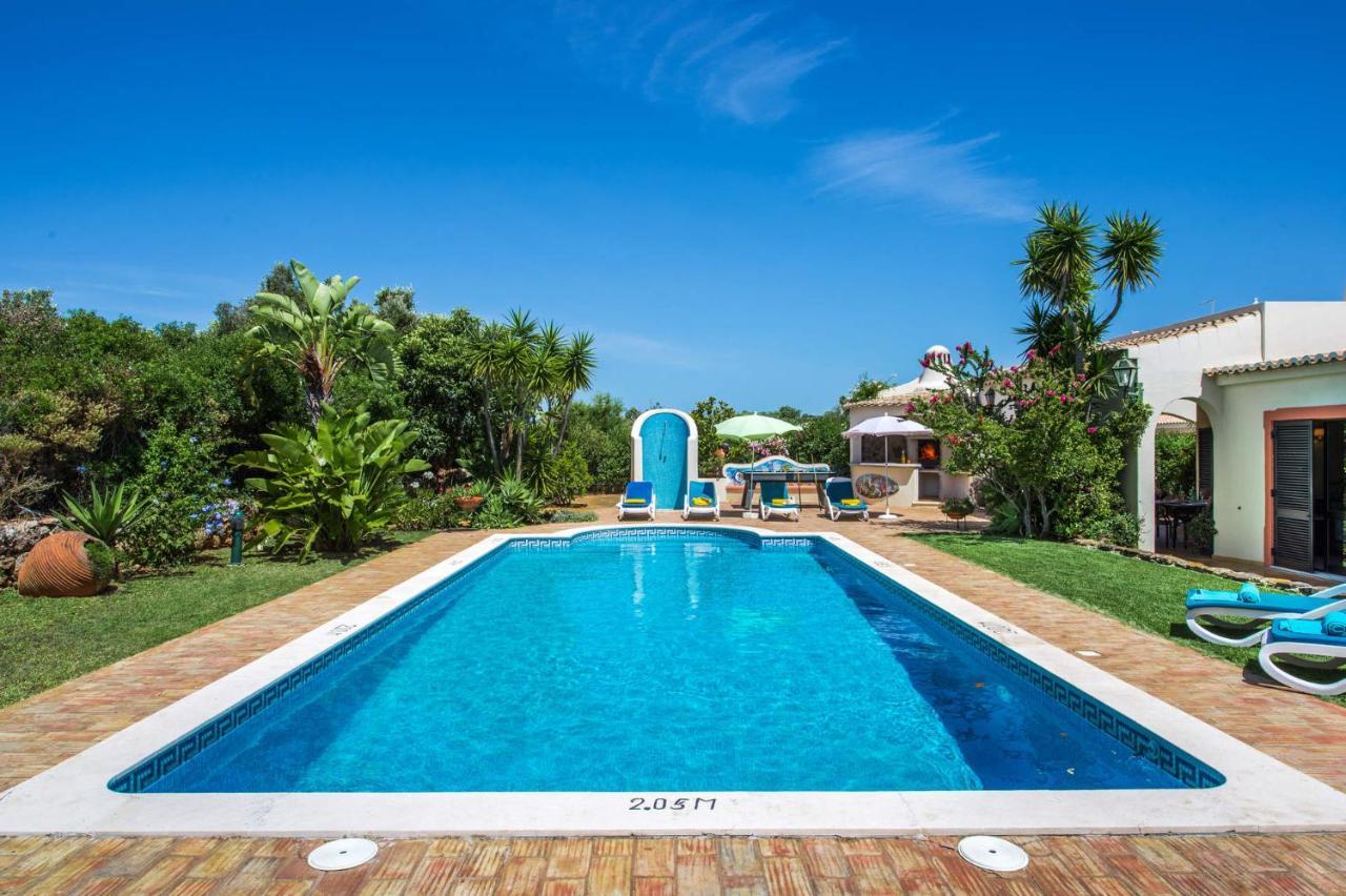 Villa Barbara By Galantevasques